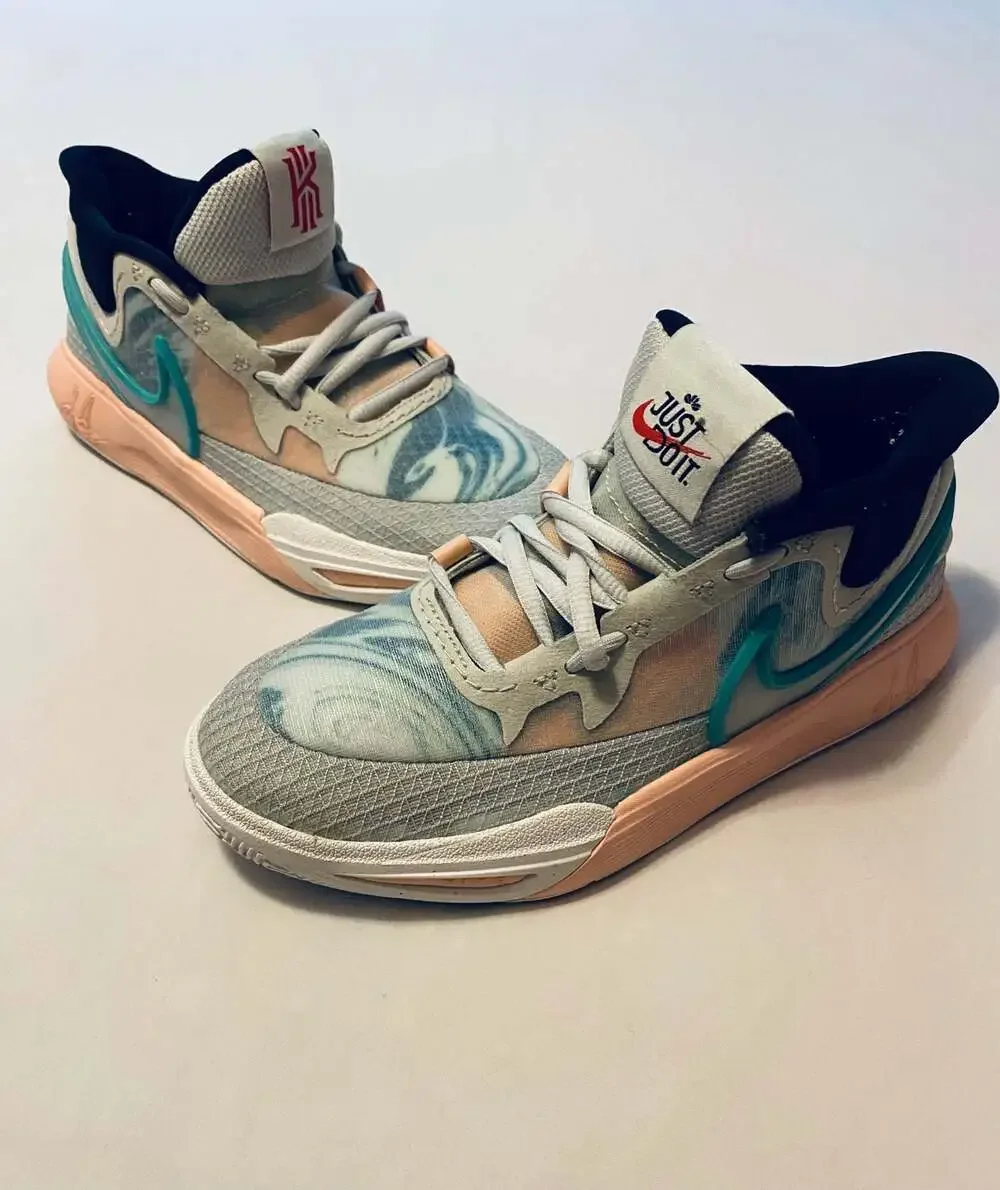 Nike Kyrie 8 GO GS 'Chinese New Year' (DQ8076-002)